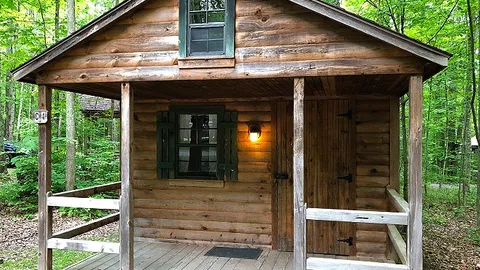 Cozy Cottage (Sleeps 6) — image 1 of 5