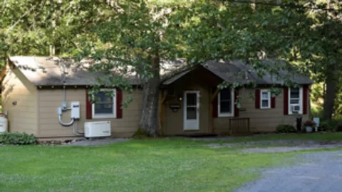 Breezeway Cabin — image 1 of 4