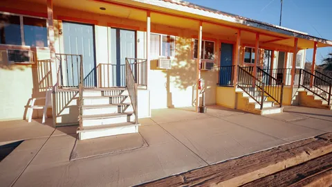 Motel 1 — image 2 of 6