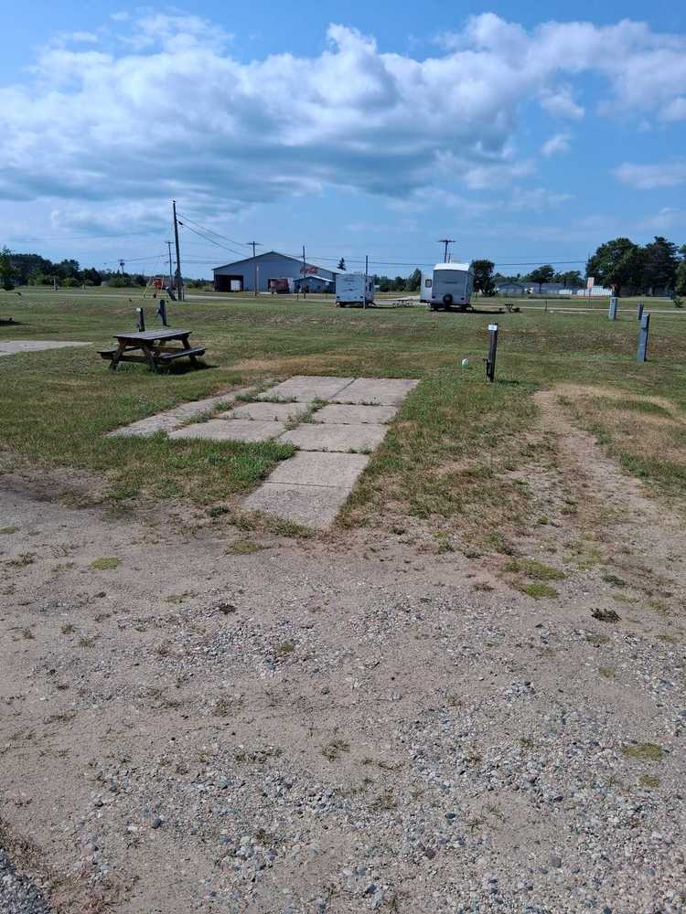 RV East, Kincheloe, Michigan - Photo 3