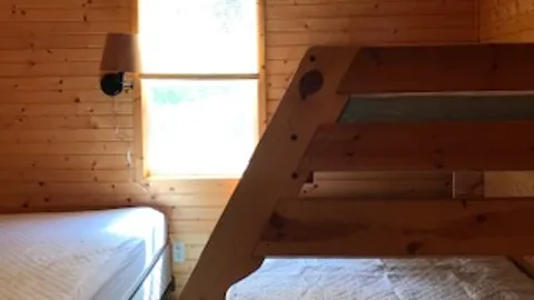Premium Cabin — image 7 of 7