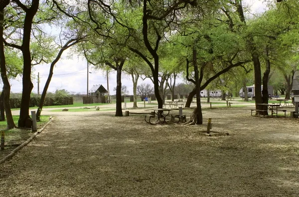Bending Oaks Ranch (Age Restricted 21+) campground