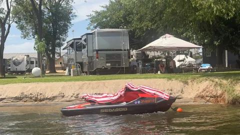 River Front Premium FHU — image 11 of 11