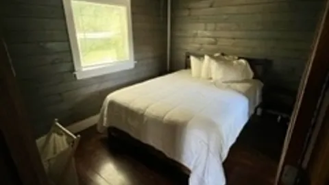 1 bedroom, 1 bath,  kitchen — image 11 of 11