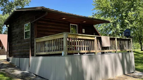 Mel's Camper Cabin #3 — image 1 of 3