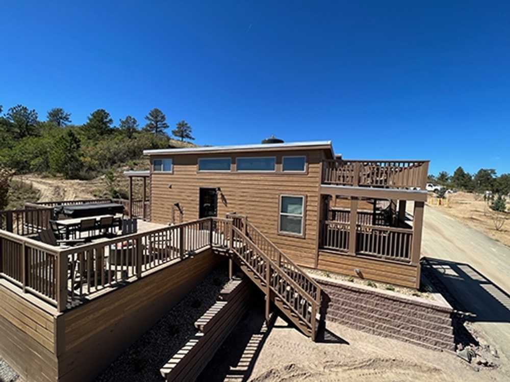 Boo Boo Bear™ Elite Cabin with Hot tub