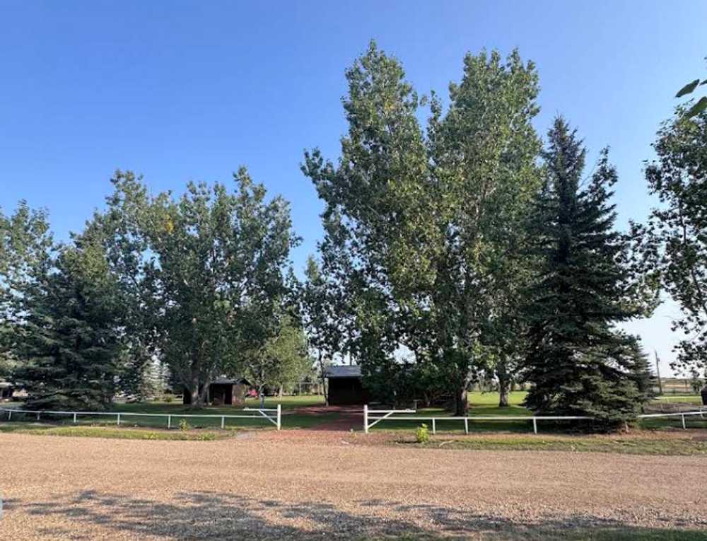 Bow City Campground, Newell County, Alberta - Photo 5