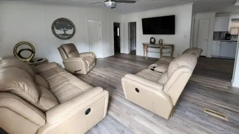 4 Bedroom Cottages -  Call To Book — image 1 of 15