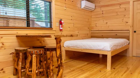 River Camp Cottage — image 2 of 6