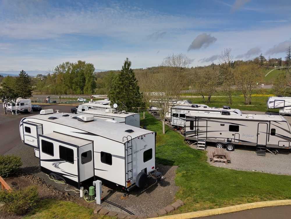 Emerald Valley RV Park, Jefferson, Oregon - Photo 2