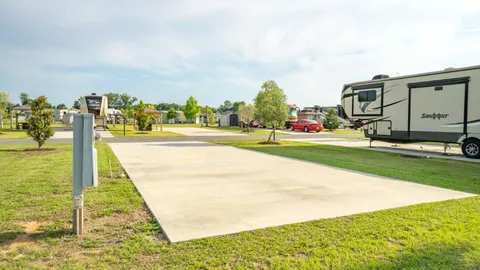 Standard Full Hookup RV Site — image 2 of 2