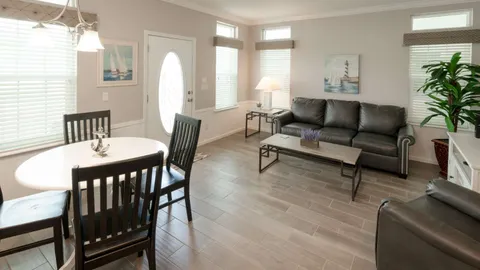 Bayside Rental — image 2 of 9