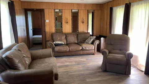 Trailside Cottage — image 2 of 11