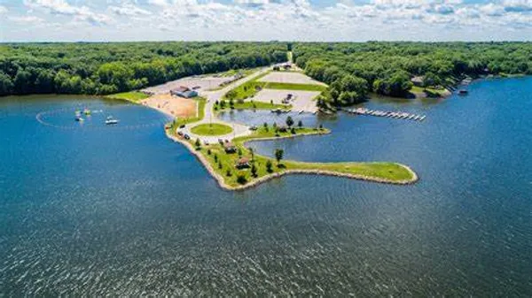Lake Lou Yaeger Recreation Area, Litchfield, Illinois campground