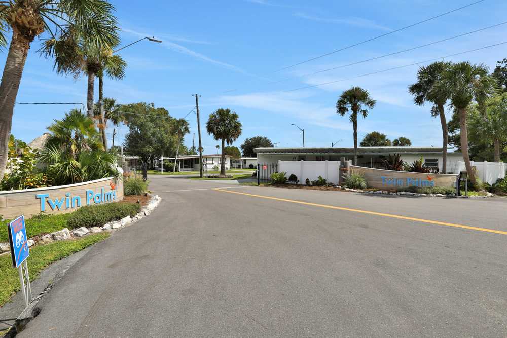 Twin Palms MHC, Lakeland, Florida - Main Photo
