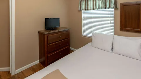 Premium 2 Bedroom Resort Home (NP) — image 9 of 9