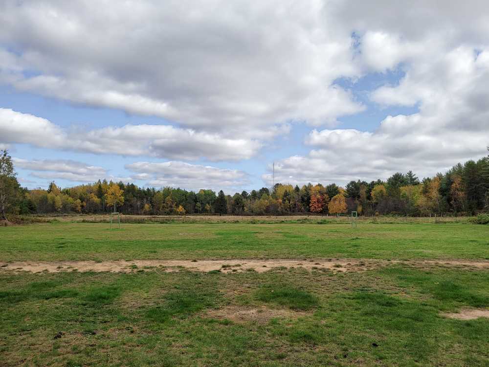 Algonquin Pines Campground, Dwight, Ontario - Photo 2