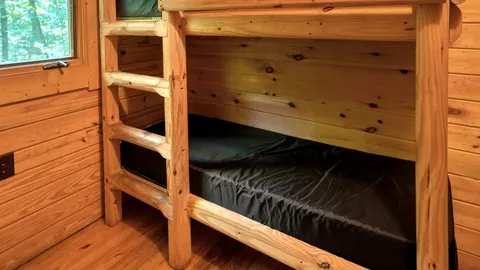 Boo Boo Chalet 6 Sleeper — image 2 of 8