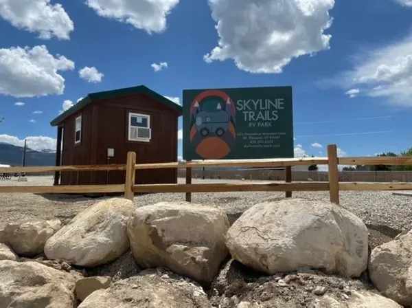 Skyline Trails RV Park campground