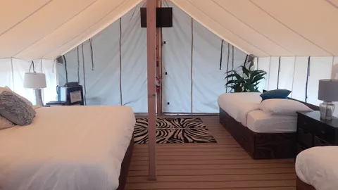 Safari Glamping Tent — image 2 of 8