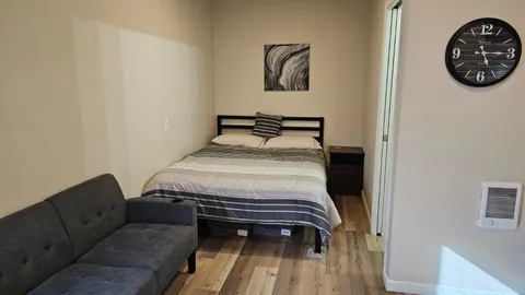 Studio Apt Rentals — image 2 of 13
