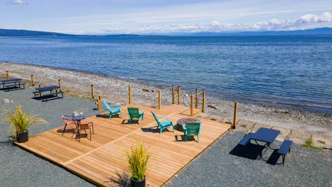 Waterfront Premium - No Tow — image 2 of 3