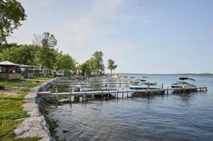 Bobcaygeon Shores Cottage Resort – photo 4
