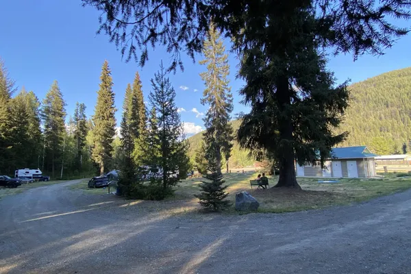 Eastgate Escape Campground – photo 1