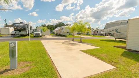 Elite Full Hookup RV Site — image 4 of 4