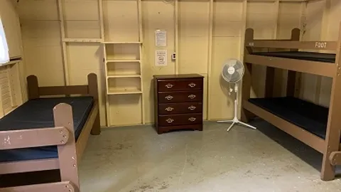 7th Heaven Bunk Cabin — image 2 of 3