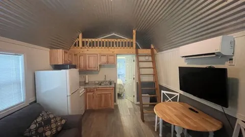 Tiny House - Queen w/double lofts — image 9 of 9