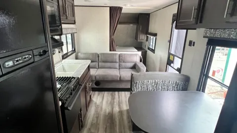 Onsite RV Rental: Queen and double bunks — image 2 of 11
