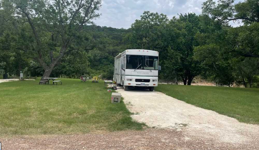 Brazos River Hideout - Photo 4