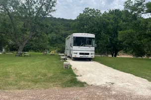 Brazos River Hideout – photo 4