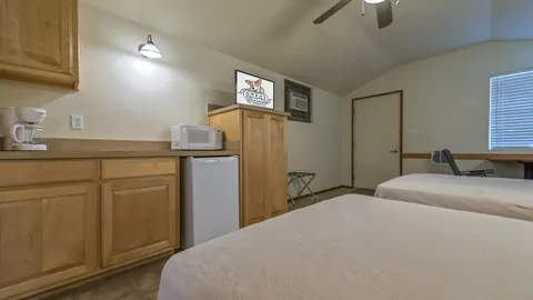 Deluxe Cottage — image 2 of 4