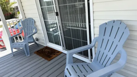 Park Model Rental 1 Bedroom — image 7 of 7