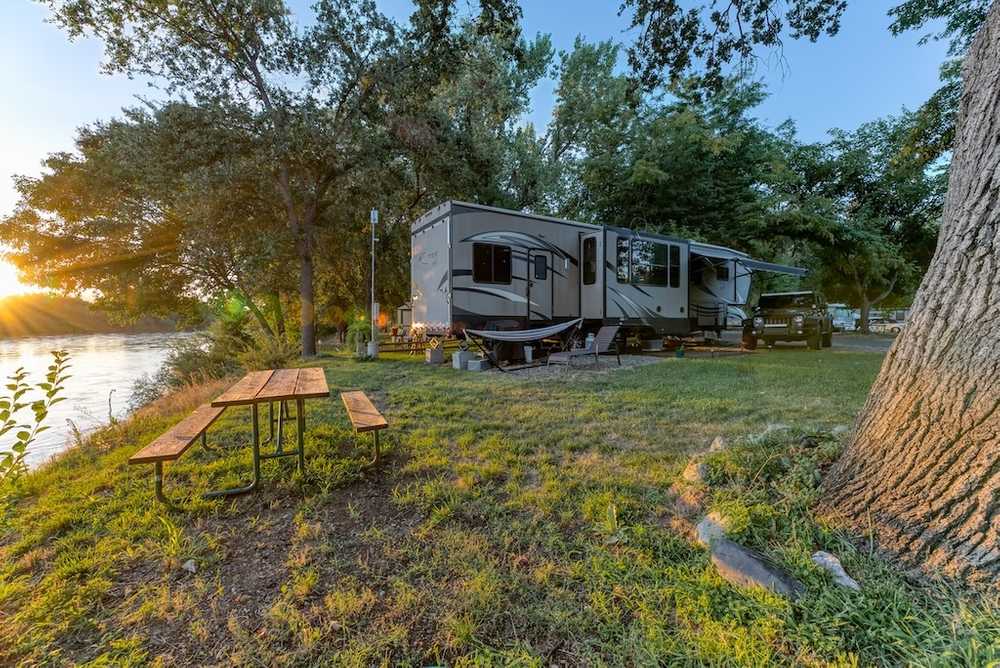 Sacramento River RV Park, Redding, California - Photo 3