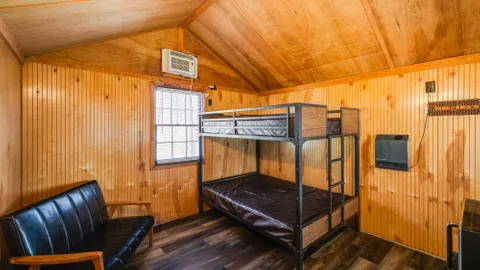 Primitive Mtn View Cabin Full/Full — image 2 of 3