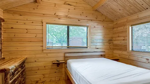 Meadow Haven Cabin — image 2 of 8