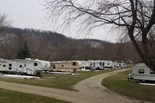 Red Barn Campground & Restaurant – photo 2