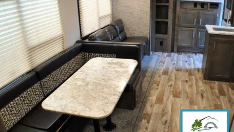 Lakeview RV — image 8 of 8