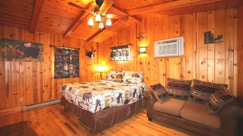 Moose Haven Cabin — image 2 of 14