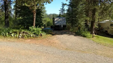 Full Hookup RV Site — image 1 of 1