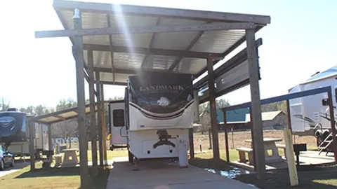 Back-In Covered RV Site — image 4 of 4