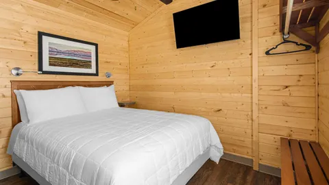 2 Bedroom 1.5 Bathroom Chalet — image 7 of 7