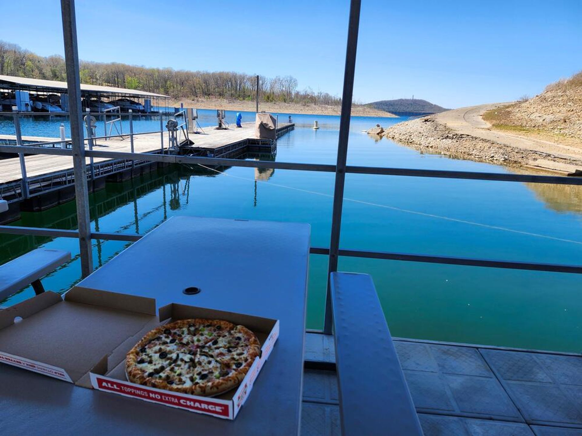 Lakeview Cove Resort