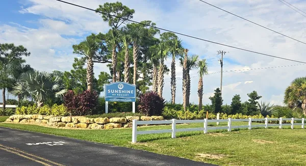 Sunshine RV Resort, Lake Placid, Florida campground