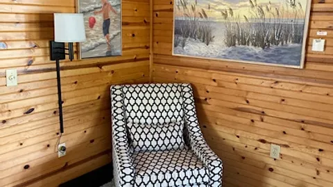Riverfront Deluxe Cabin — image 2 of 11