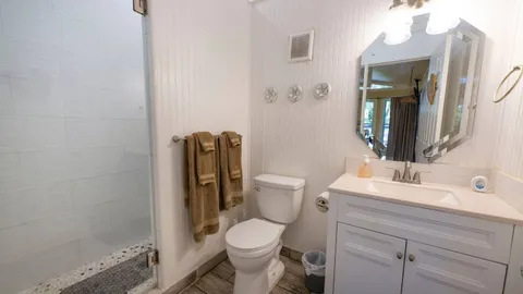 Sky Cottage — image 2 of 9