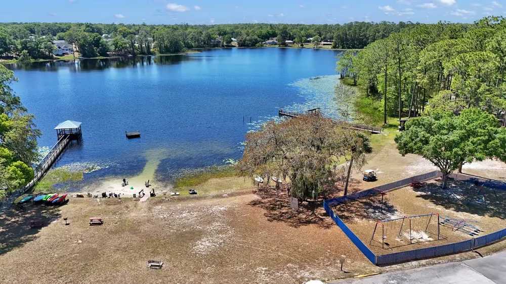 Lake Waldena Resort - Silver Springs, FL - Photo 4
